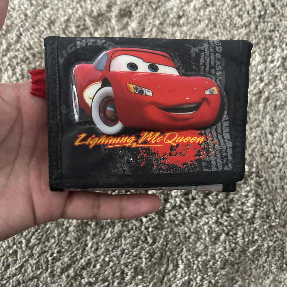 Vintage Disney Pixar Cars Lightning McQueen Tri-Fold Wallet